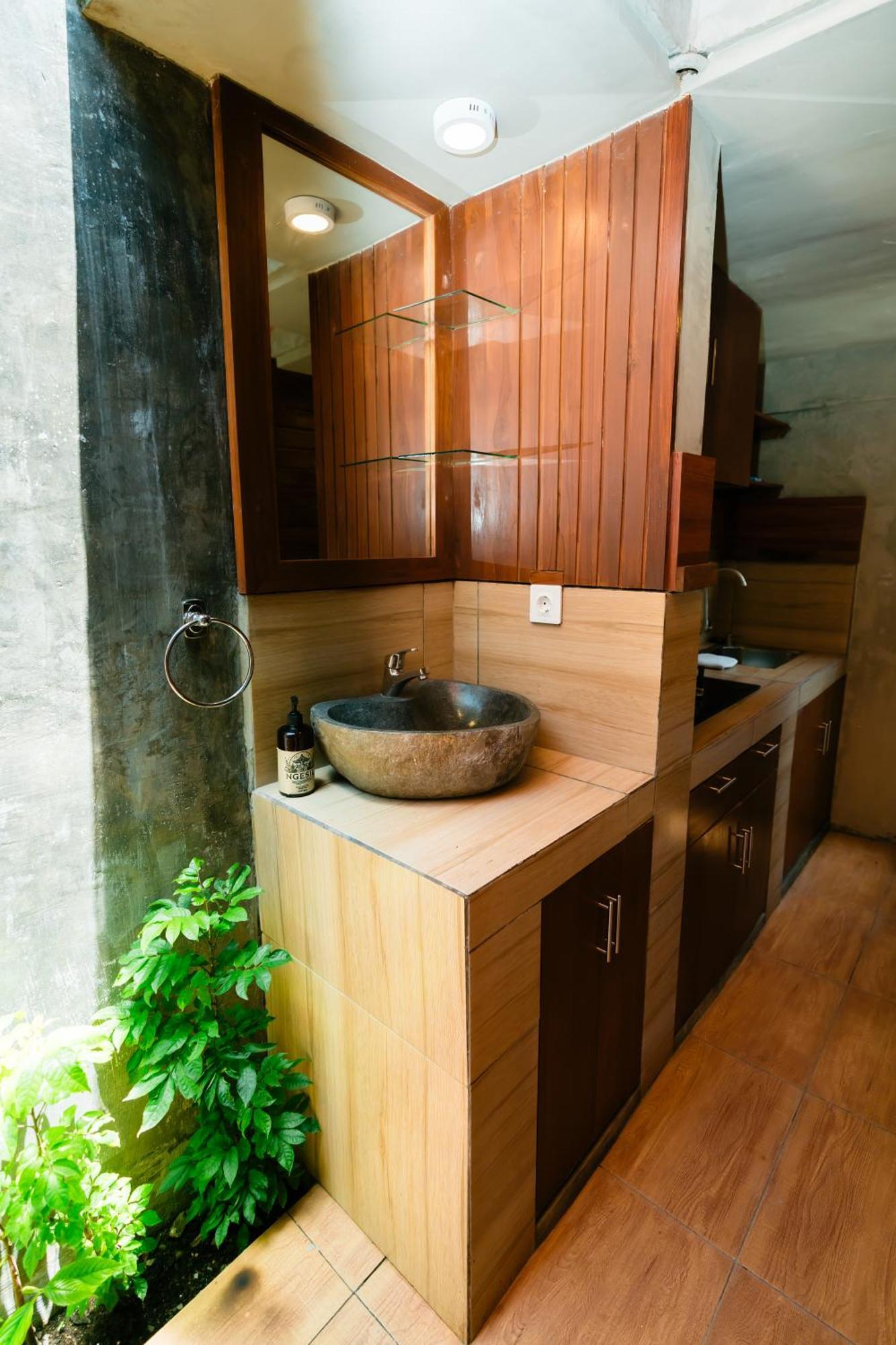 Ngesil Private Joglo & Pool Hotel Ubud  Exterior photo